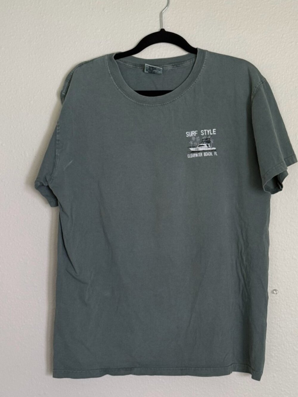 Surf Style Clearwater Beach FL T-Shirt Mens Large Gray Graphic Tee Garment Dyed